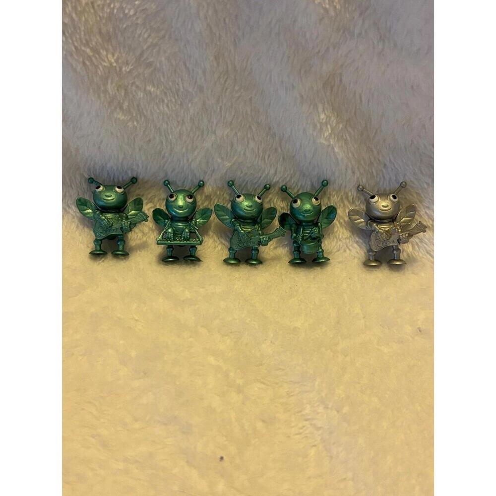 Rare Alien Bee Green Gumball Figures Band and Bonus Silver Alien Bee